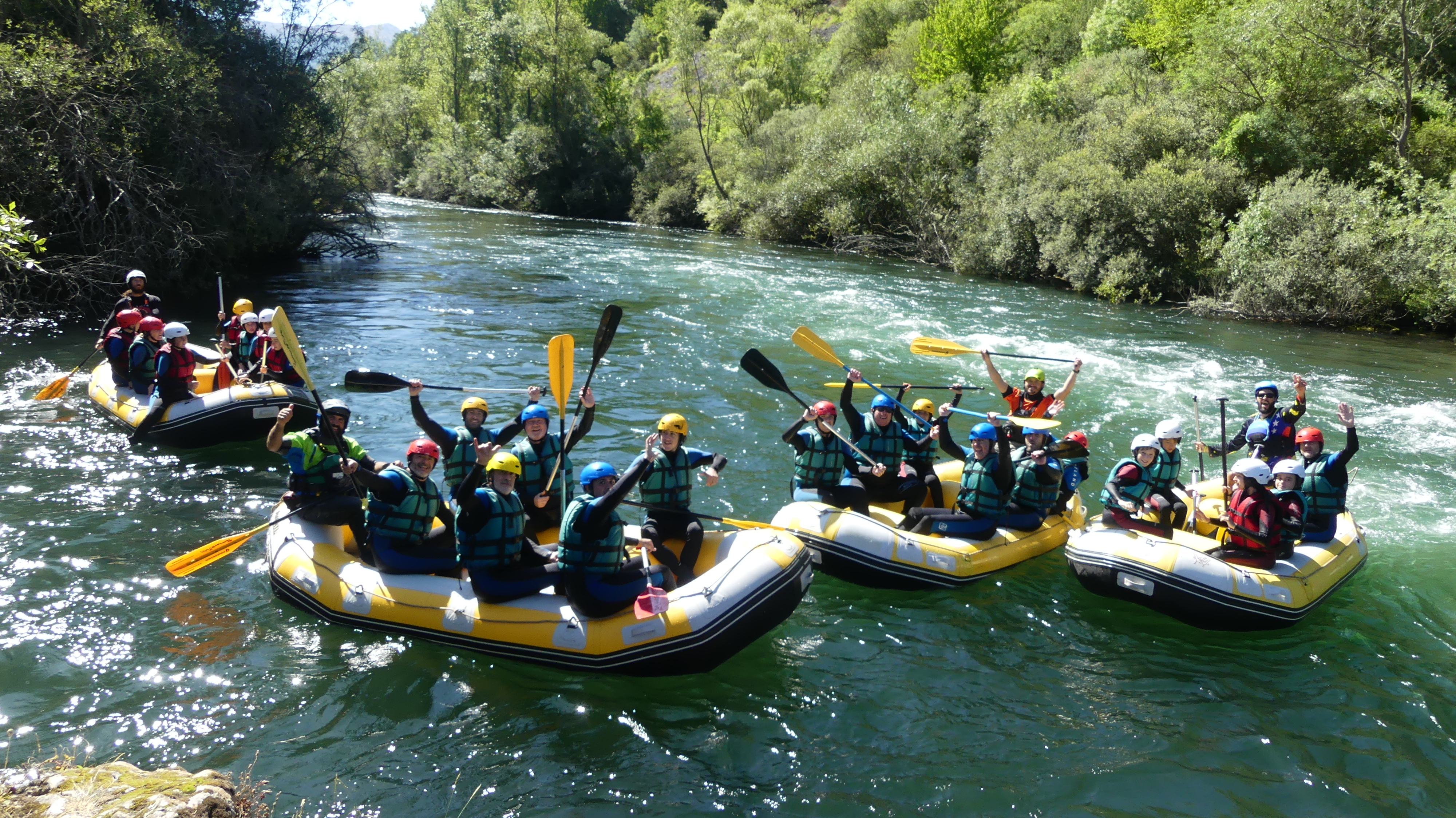 Rafting en el río Esla con Pormaventura