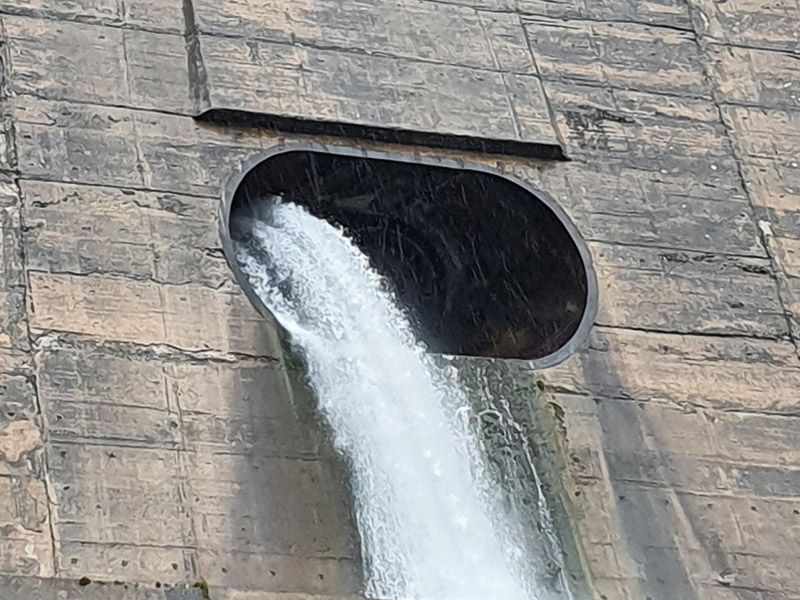 Presa del Porma Rafting en León río Porma