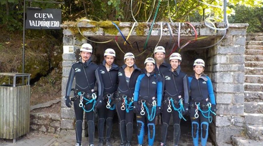 Espeleobarranquismo "Valporquero" 17/08/2017 Tarde ...