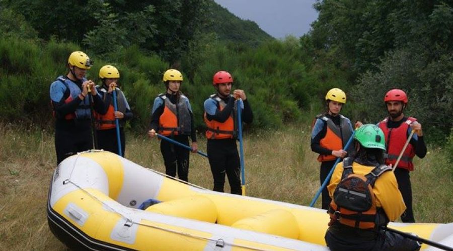 Rafting en el río Porma