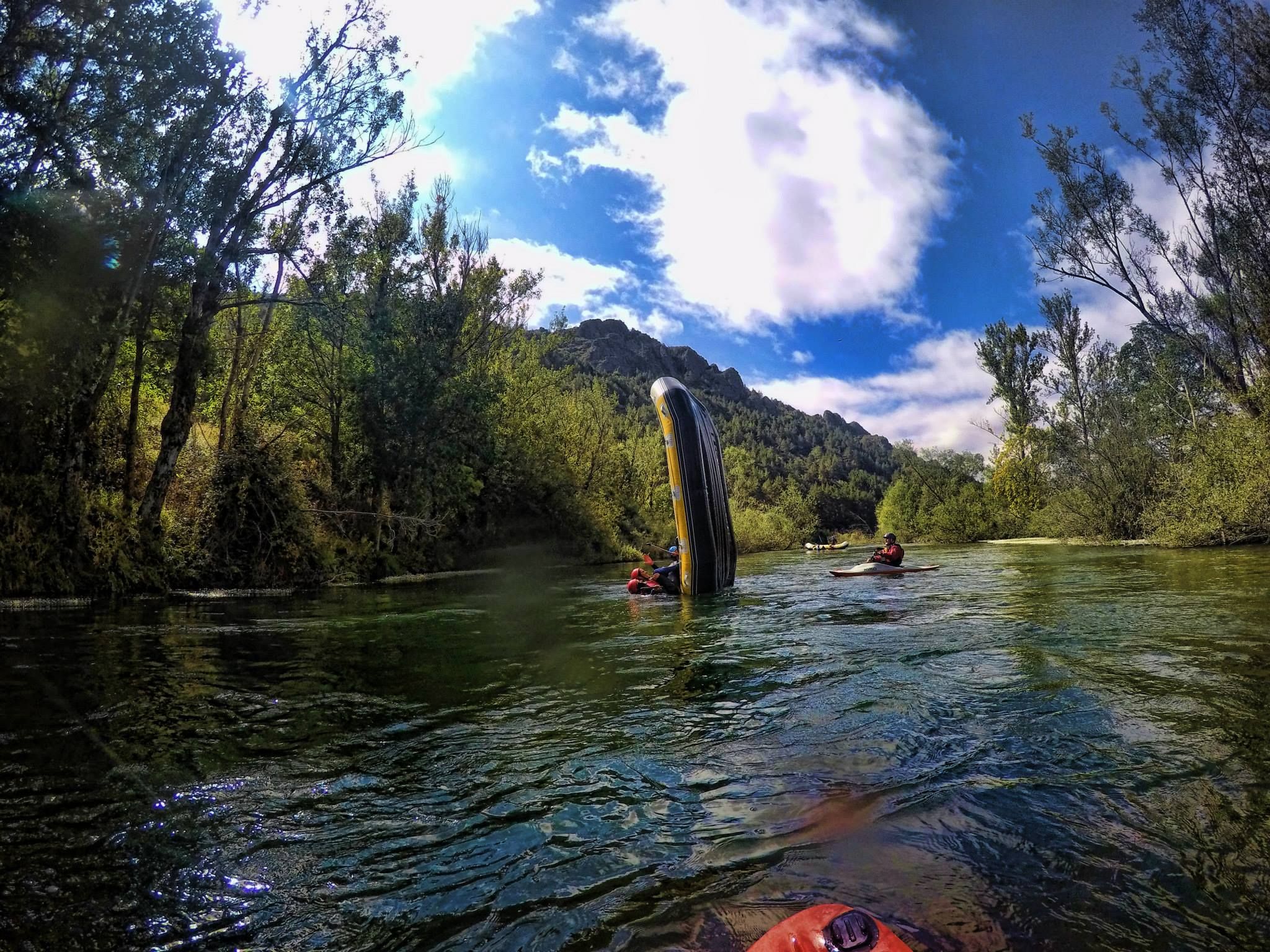 Rafting en el río Porma, León